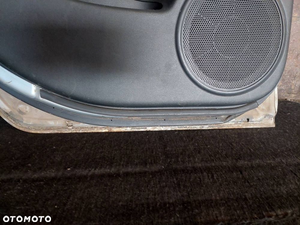 DRZWI KOMPLETNE LEWY TYŁ HYUNDAI I30 I HB 5D 2R - 11