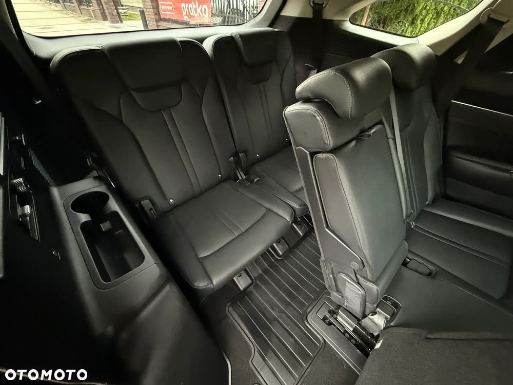 Kia Sorento - 32