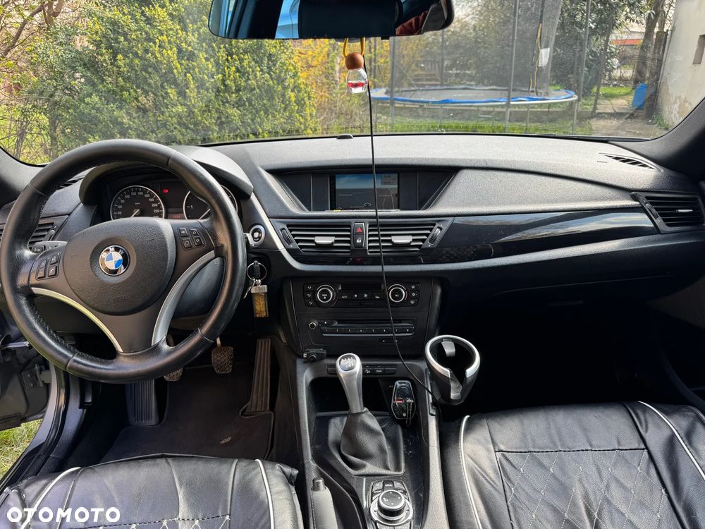 BMW X1 xDrive20d - 10
