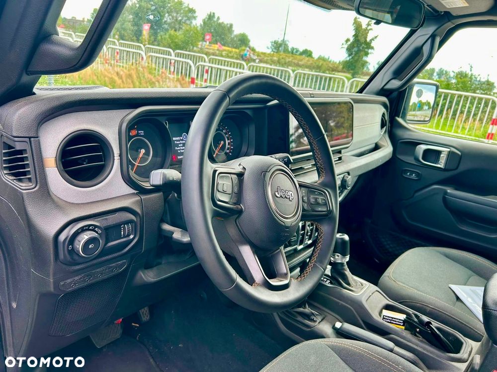 Jeep Wrangler Unlimited GME 2.0 Turbo Sahara - 7