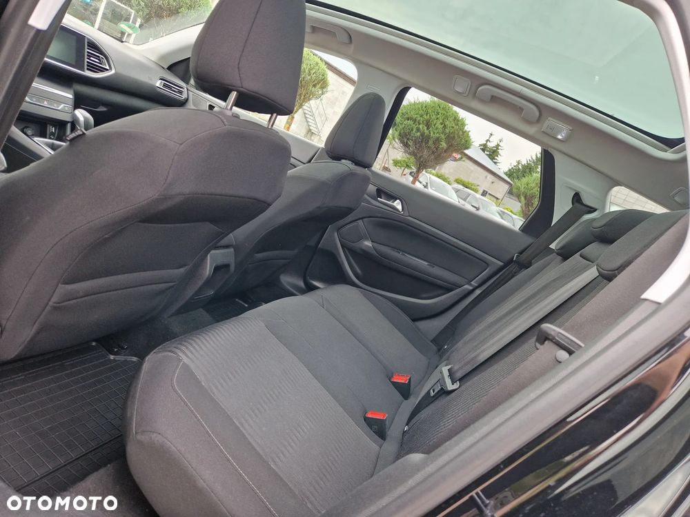 Peugeot 308 PureTech 110 Stop & Start Active Pack - 12