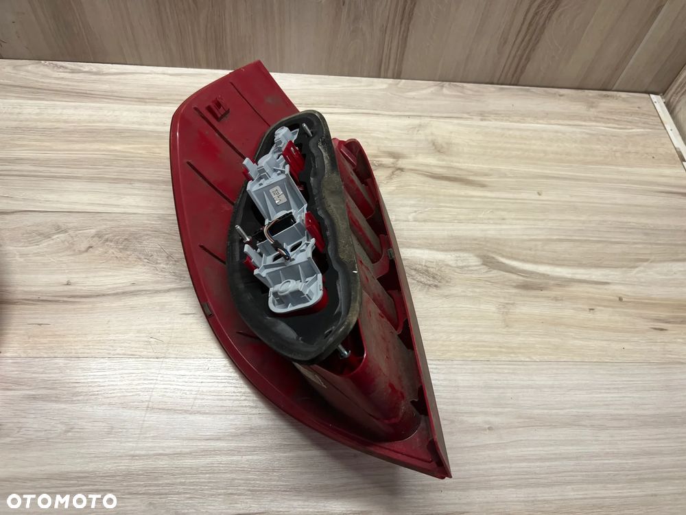 LAMPA TYLNA PRAWA MERCEDES A KLASA W169 - 5