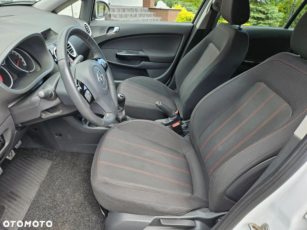Opel Corsa 1.4 16V Color Edition - 16