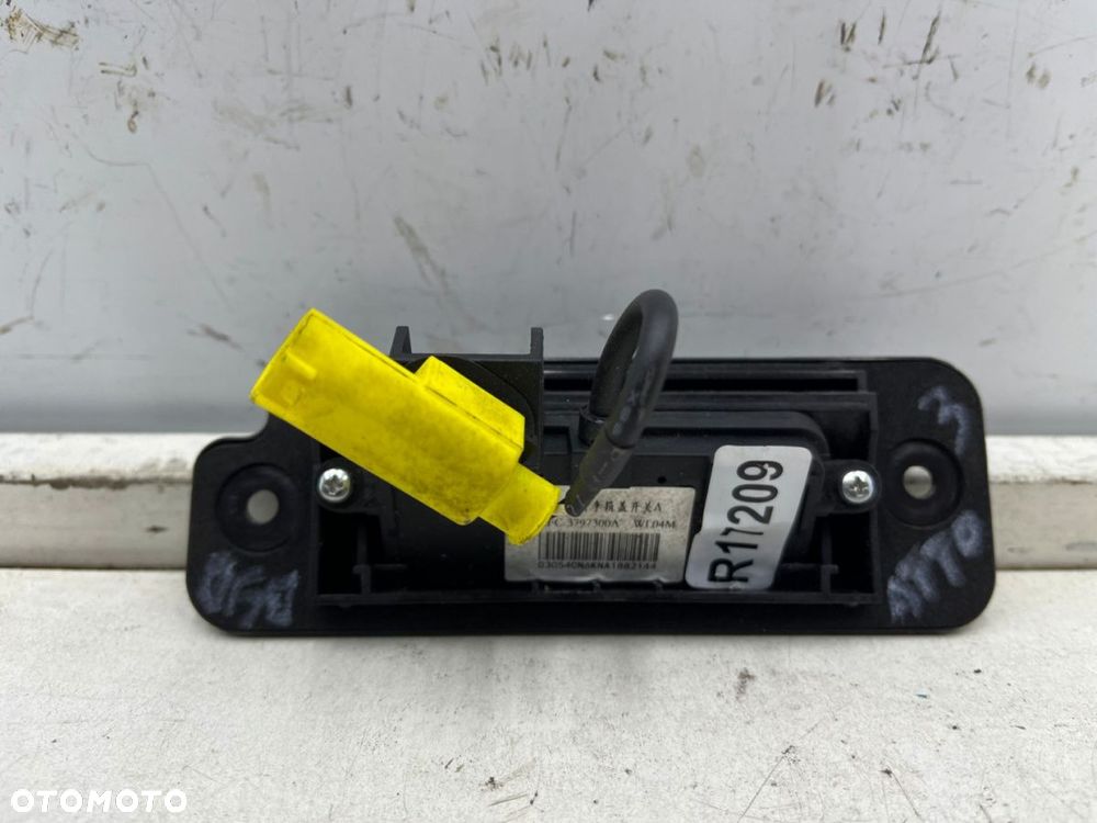 Klamka BYD Atto 3 21r.- przycisk mikrostyk otwierania klapy bagażnika - 4
