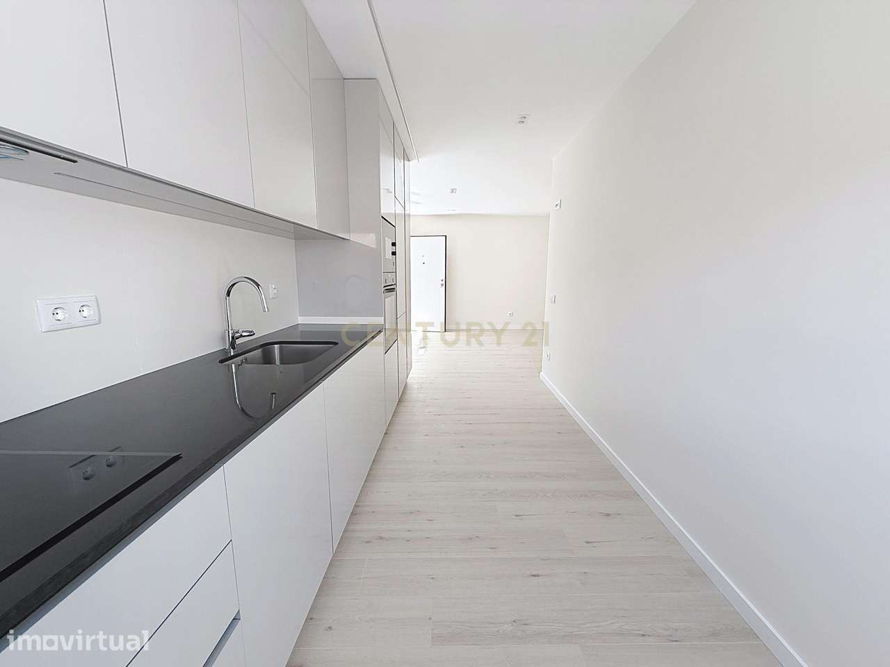 Encantador Apartamento T2+1 com Sótão em Coimbrão, Leiria — Novo a Est - Grande imagem: 2/36