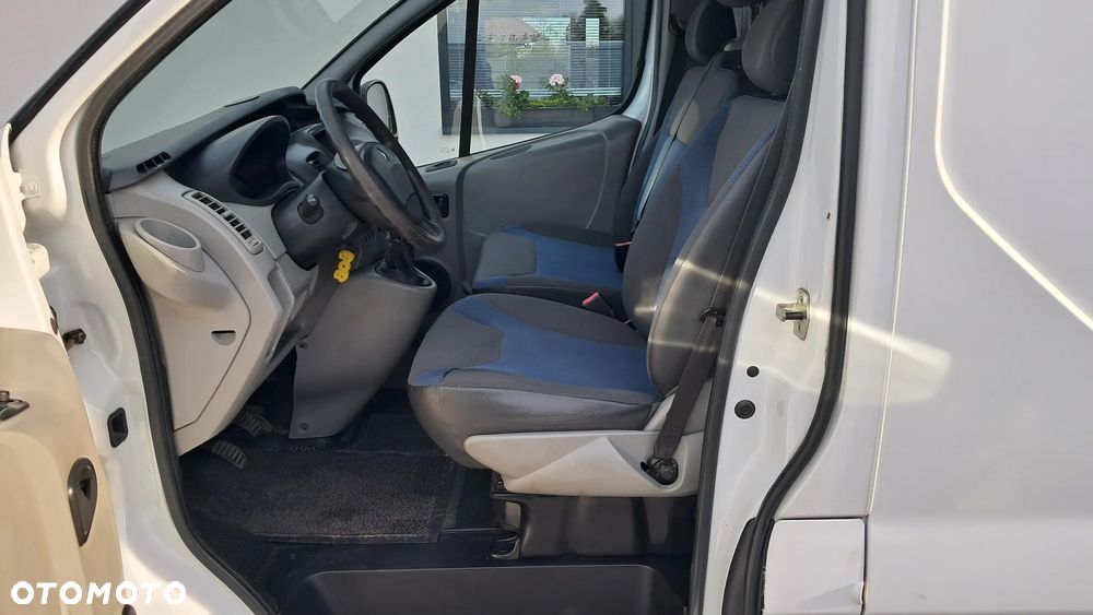 Renault Trafic - 8