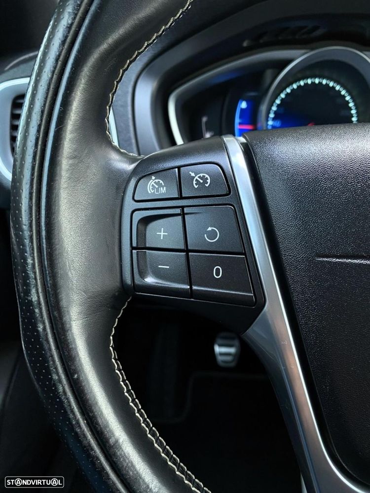 Volvo V40 1.6 D2 R-Design Momentum - 20