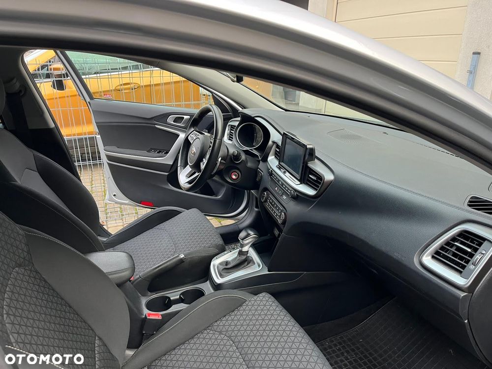 Kia Ceed 1.4 T-GDI M DCT - 8