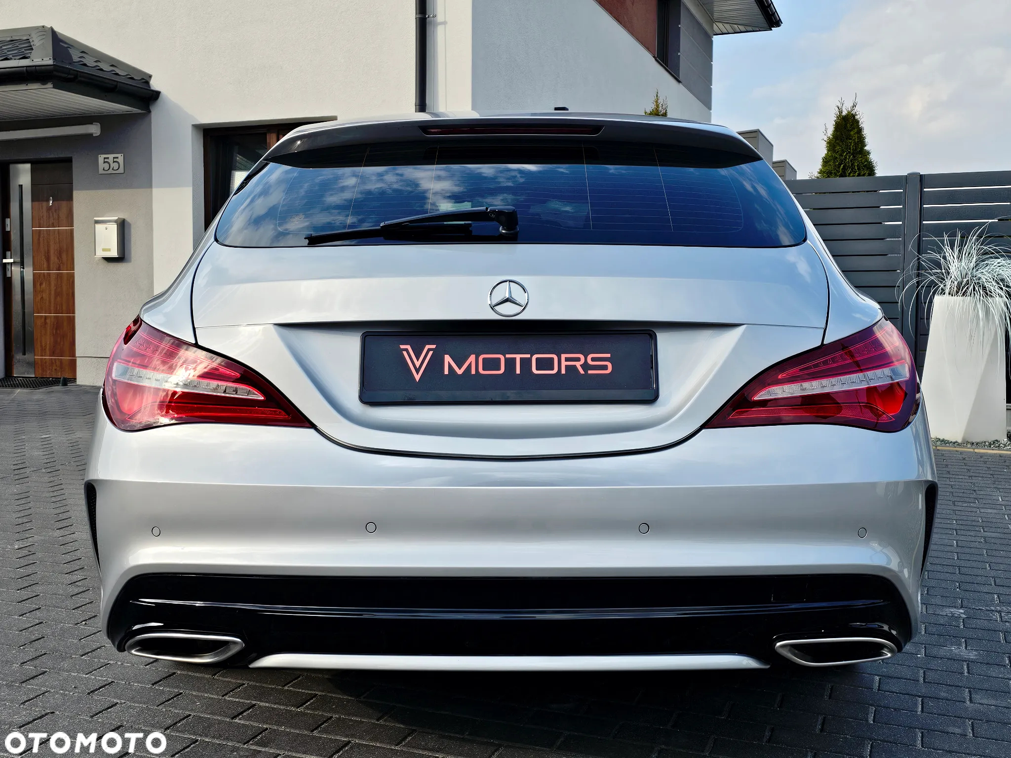 Mercedes-Benz CLA Shooting Brake 180 d 7G-DCT AMG Line - 8