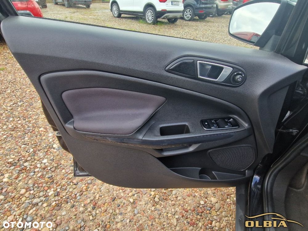 Ford EcoSport - 32