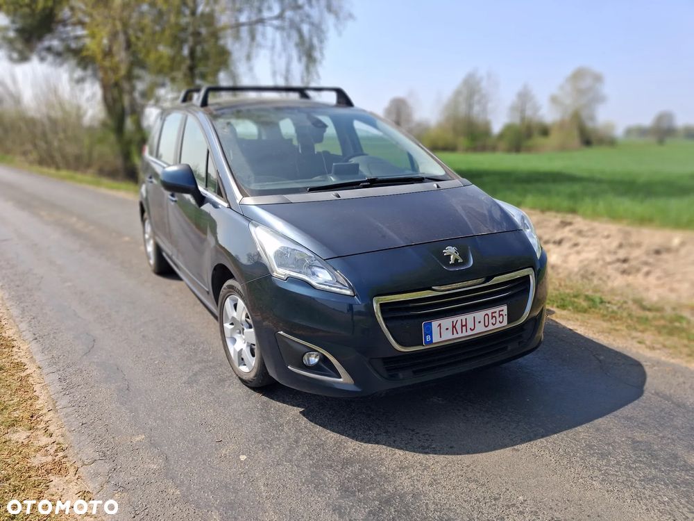 Peugeot 5008 HDI 115 Access - 18