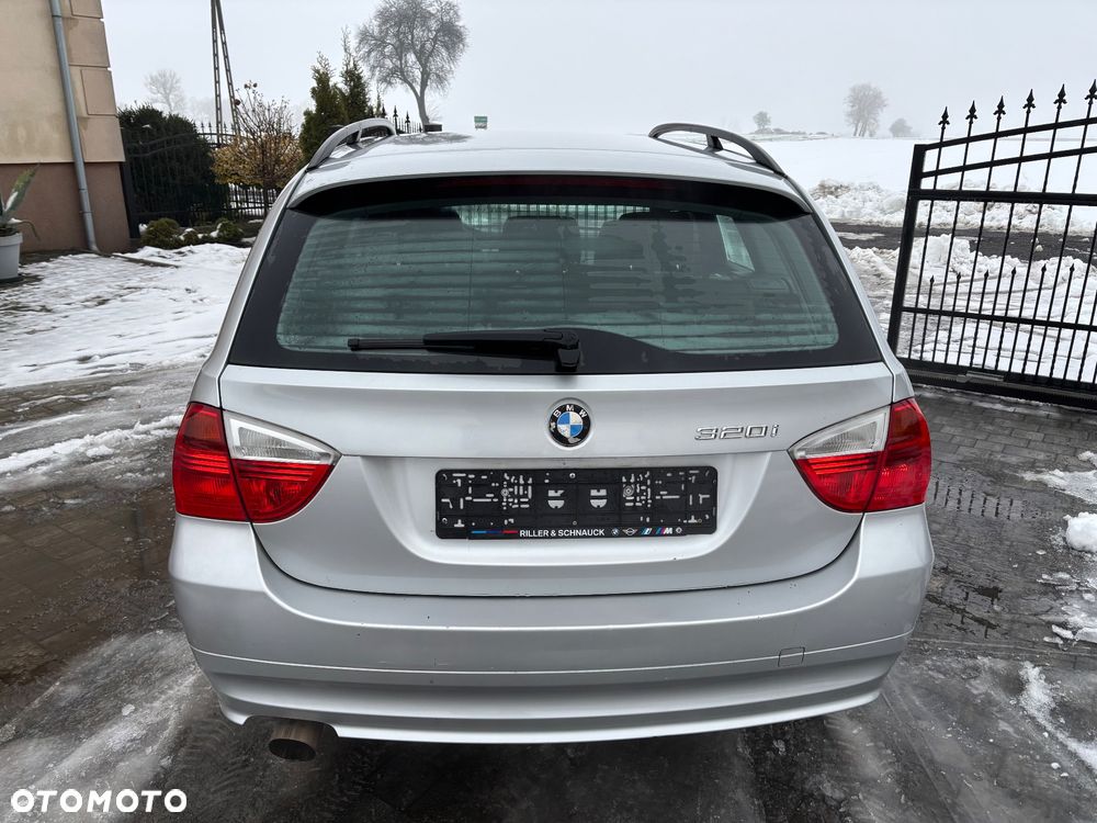 BMW Seria 3 ver-320i - 5
