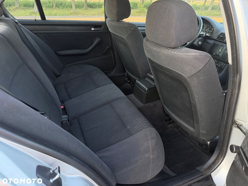 BMW Seria 3 - 9