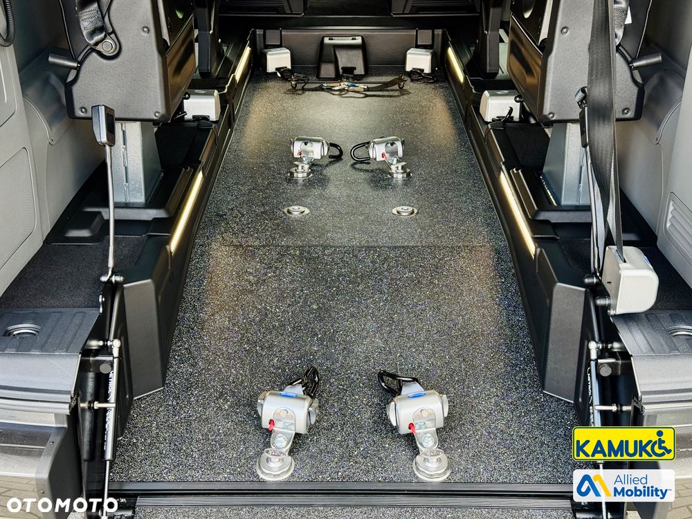 Ford Tourneo Custom 2.0 EcoBlue 320 L1 Titanium - 21