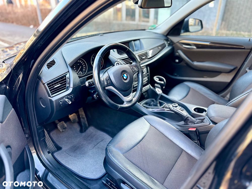 BMW X1 sDrive18d xLine - 6