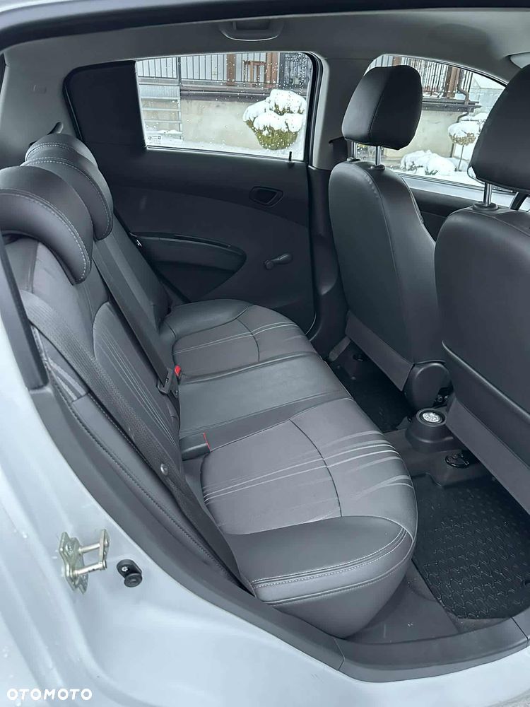 Chevrolet Spark 1.0 Base - 7