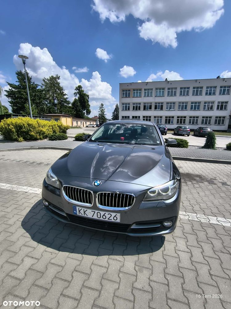 BMW Seria 5 520d xDrive - 2