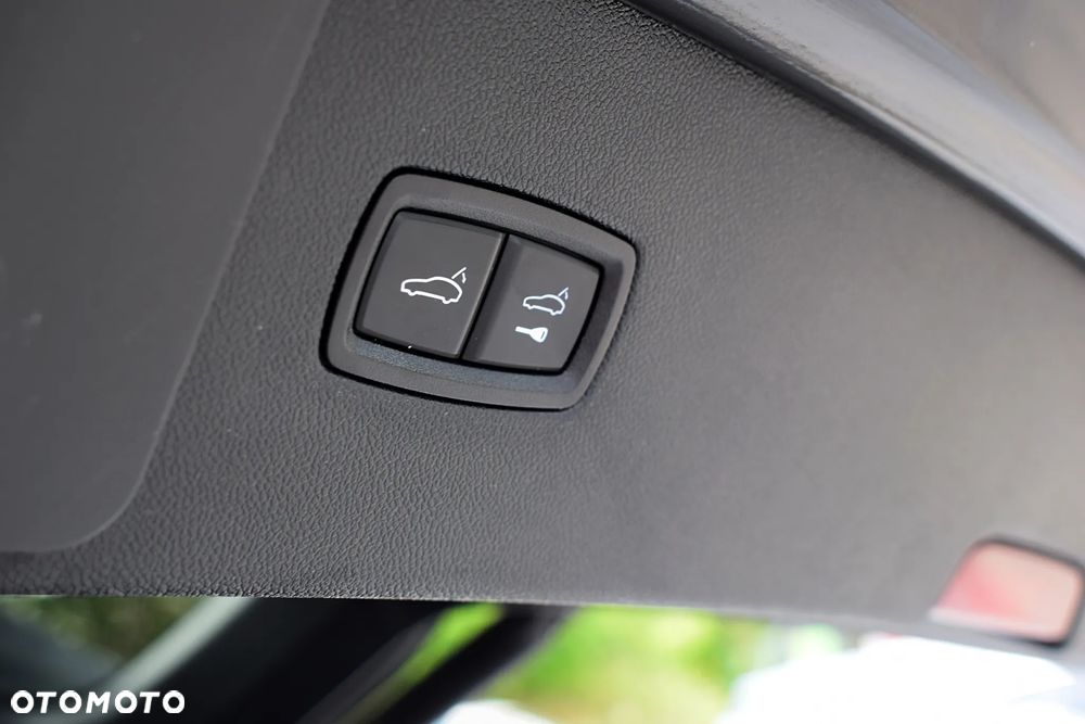 Porsche Cayenne S - 23