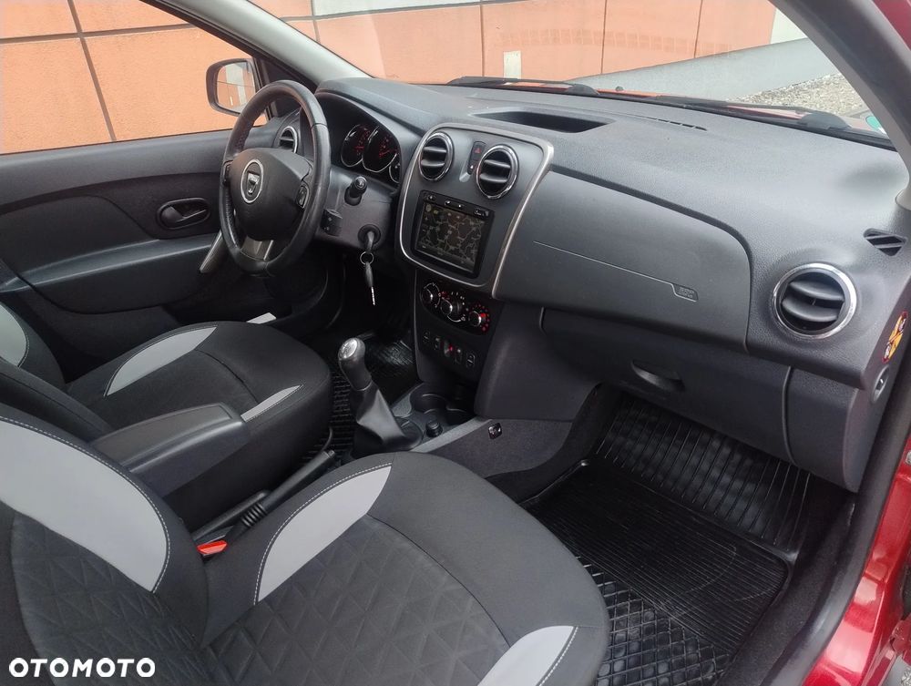 Dacia Sandero 0.9 TCe SL Celebration S&S - 10