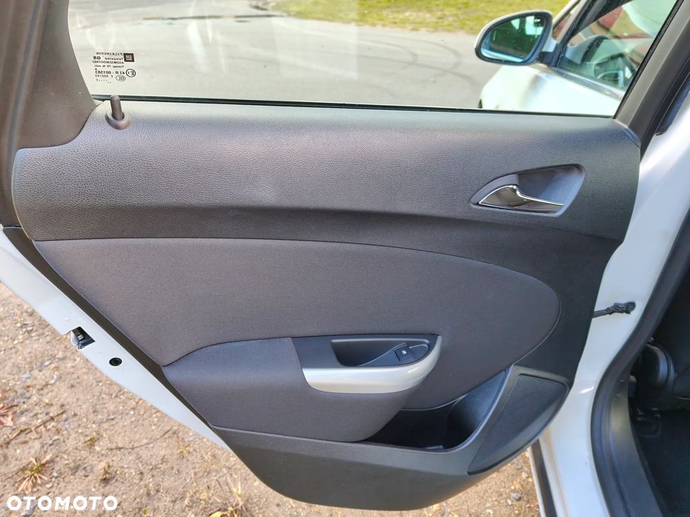 Opel Astra 1.7 CDTI DPF Cosmo - 25