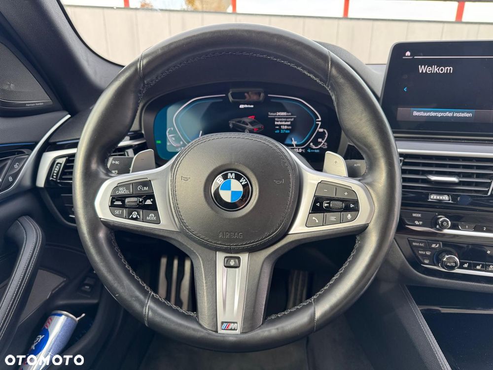 BMW Seria 5 530e xDrive M Sport sport - 9