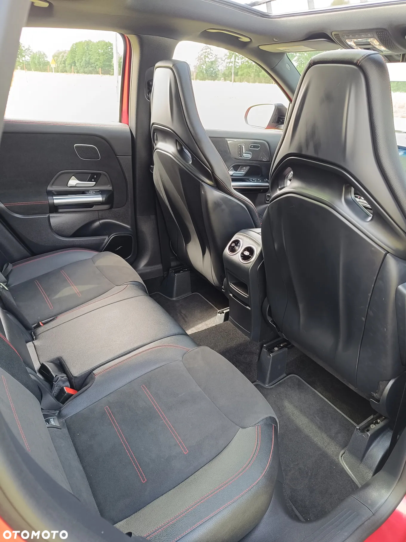 Mercedes-Benz GLA AMG 45 S 4Matic+ AMG Speedshift DCT 8G - 27