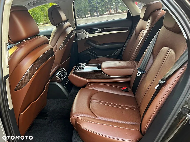 Audi A8 4.2 TDI Quattro - 9