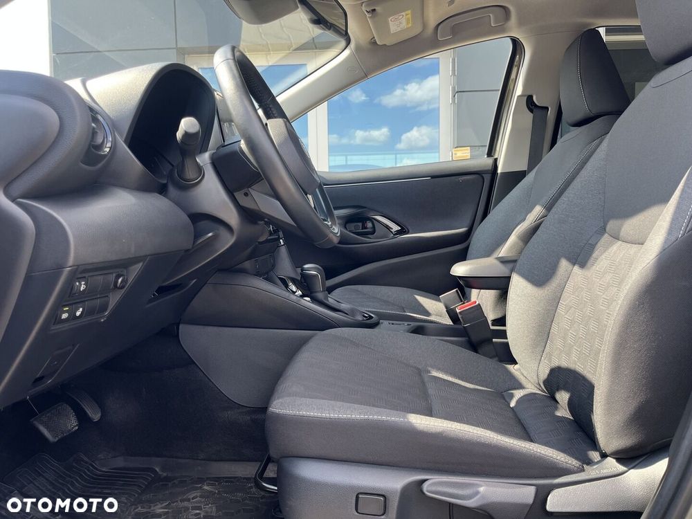 Toyota Yaris Hybrid 1.5 Style - 10