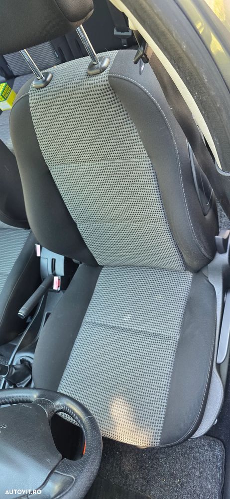 Peugeot 207 1.6 VTi Active - 17