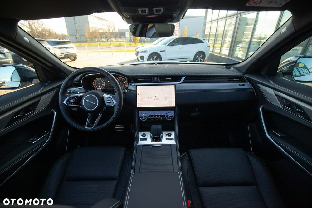 Jaguar F-Pace - 18