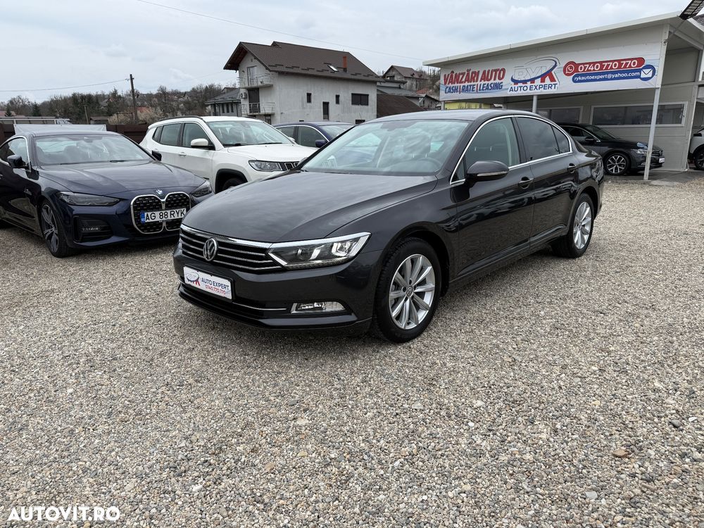 Volkswagen Passat - 4