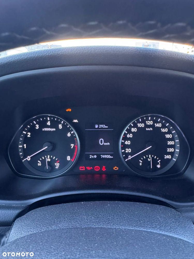 Hyundai i30 1.5 DPI Classic + - 11