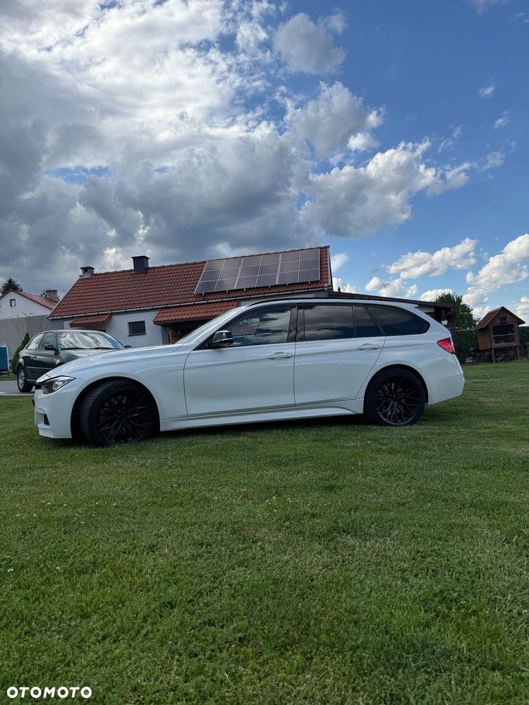 BMW Seria 3 328i Sport Line - 3