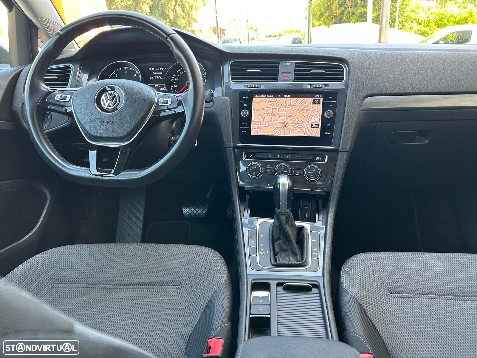 VW Golf Variant 1.6 TDi Confortline DSG - 20