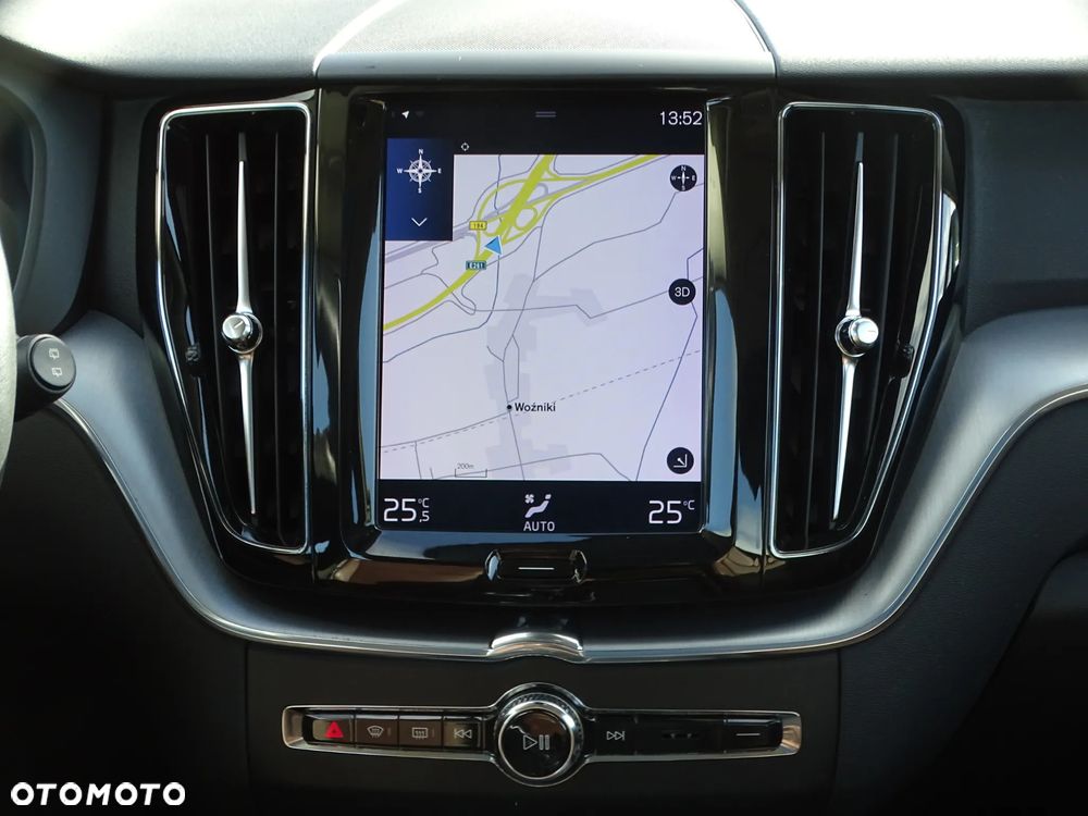 Volvo XC 60 T8 AWD Recharge Geartronic Inscription - 22
