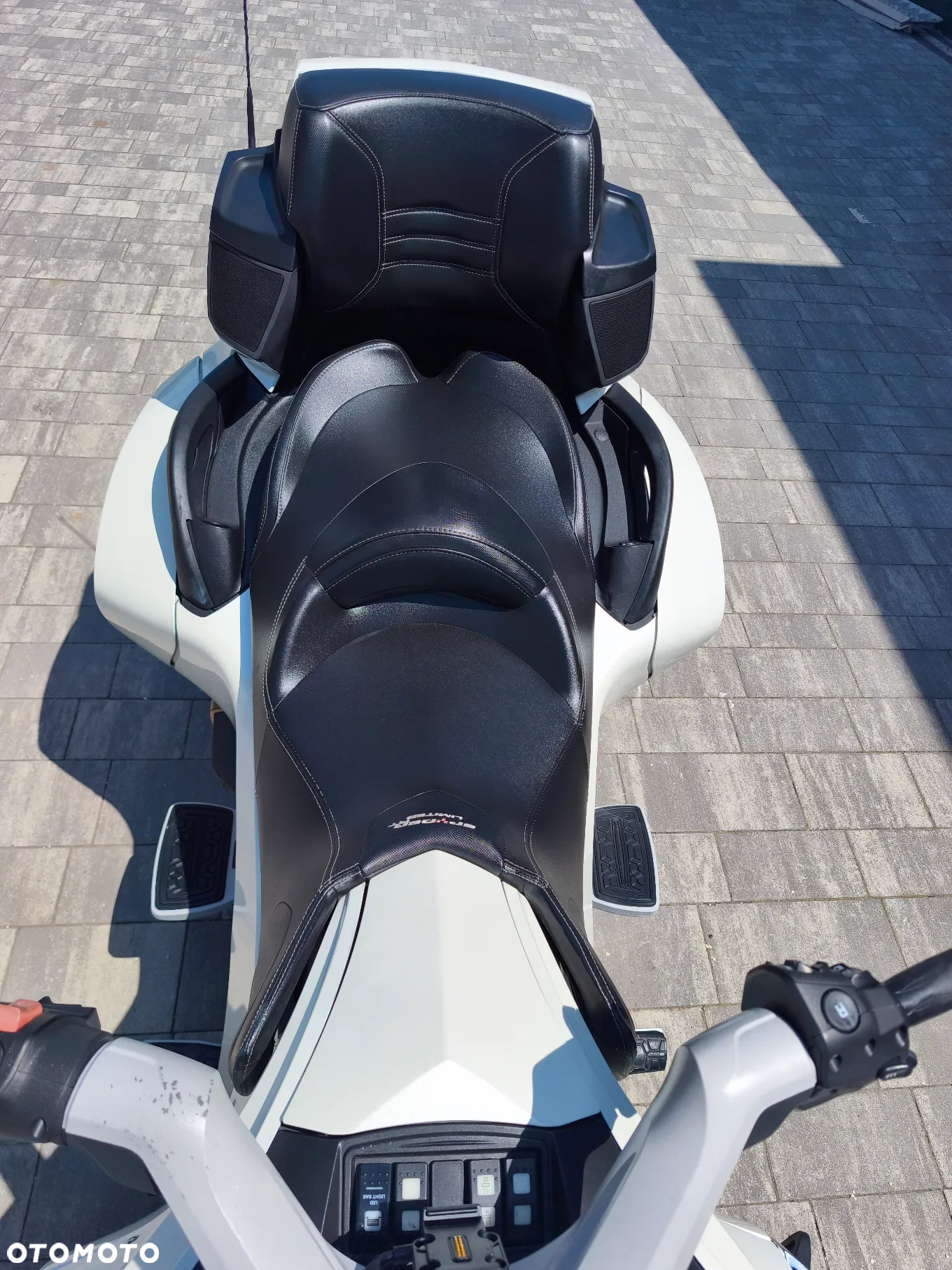 Can-Am Spyder - 19