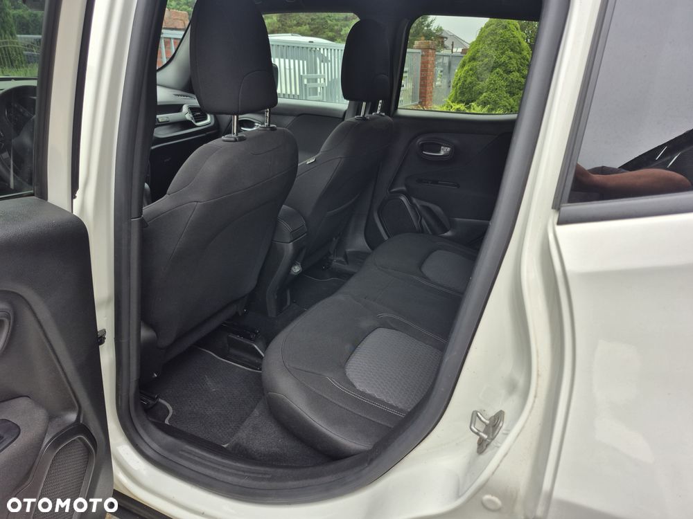 Jeep Renegade 1.3 T-GDI Automatik Longitude - 10