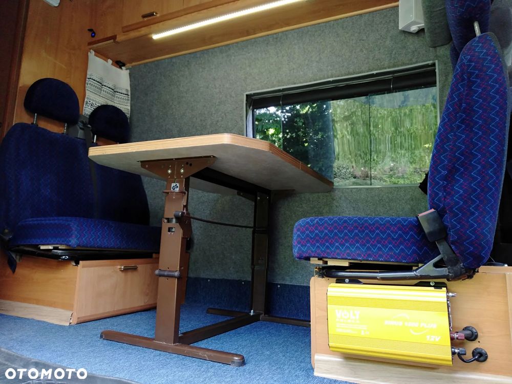 Ford Transit - 11