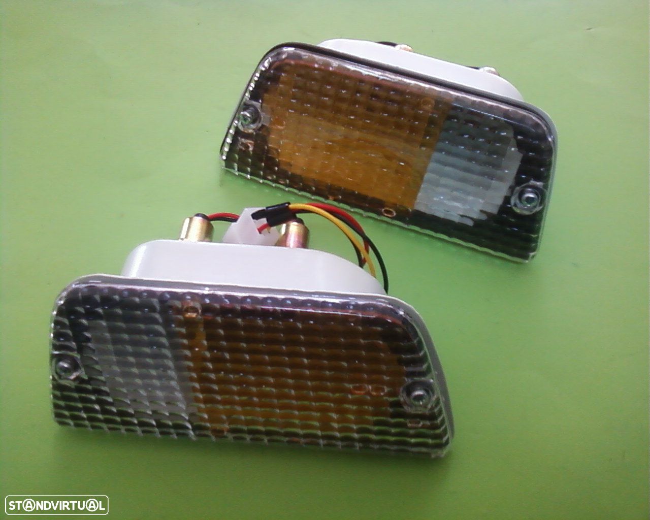 farolins pisca frente Datsun Pickup 620 (NOVOS) - 1
