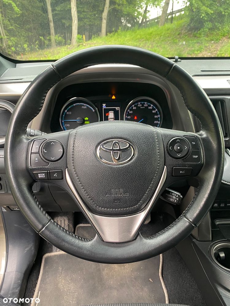 Toyota RAV4 - 11