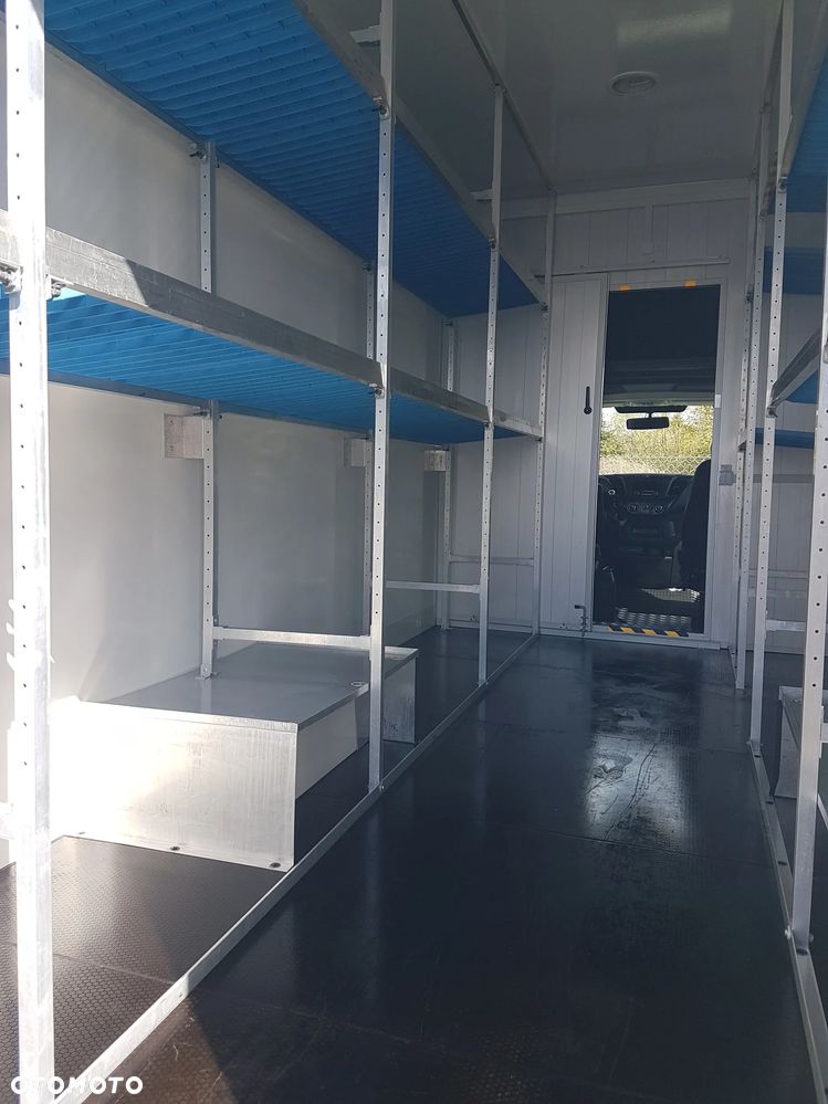 Iveco DAILY KONTENER NISKOPODŁOGOWY 4,43x2,23x2,42 SKLEP FOODTRUCK BAR KLIMA KONIOWÓZ KAMPER - 22