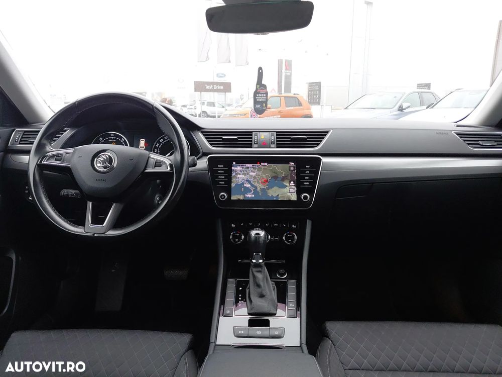 Skoda Superb 2.0 TDI DSG Style - 11