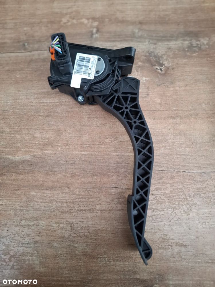 Potencjometr Pedał gazu 86ET34 - 2