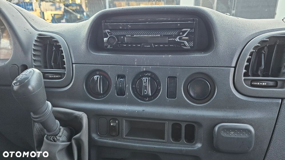 Mercedes-Benz Sprinter - 18