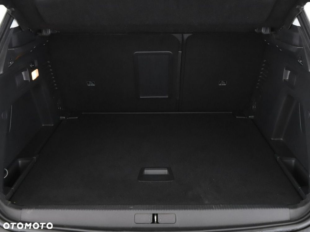 Peugeot 3008 PureTech 130 Stop & Start GPF EAT8 Allure Business-Paket - 21