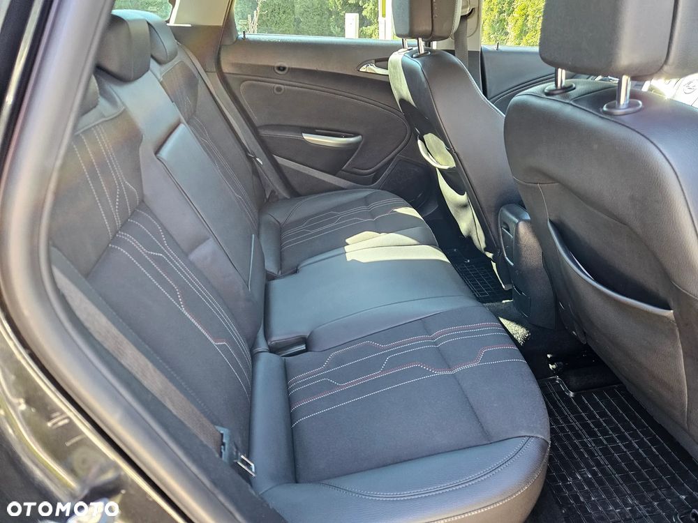 Opel Astra 1.7 CDTI DPF 150 Jahre - 11
