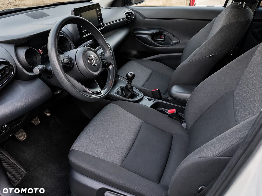 Toyota Yaris Cross 1.5 Active - 12