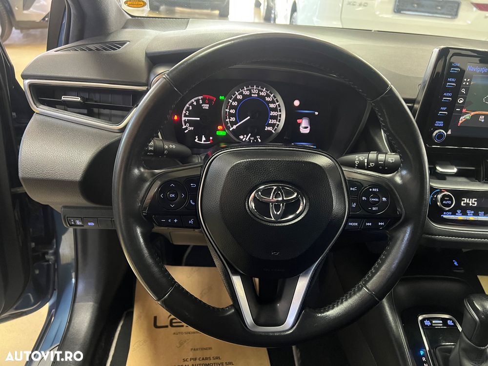 Toyota Corolla 1.8 HSD Business - 26