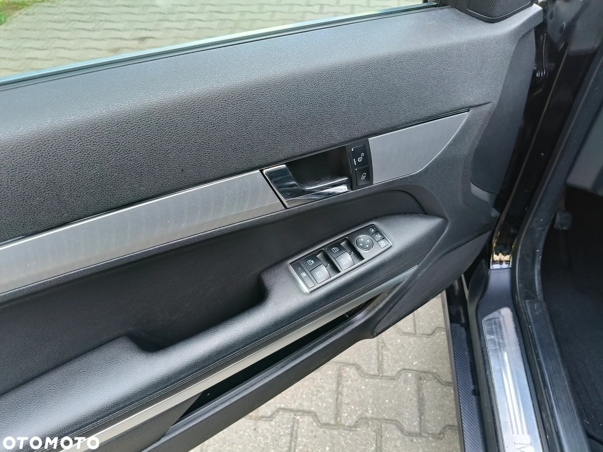 Mercedes-Benz Klasa E 220 CDI Coupe 7G-TRONIC - 5