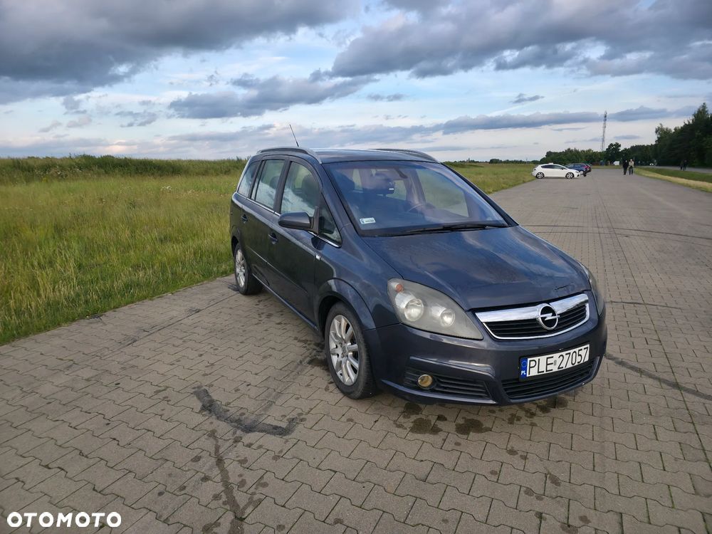 Opel Zafira 1.8 Enjoy - 4